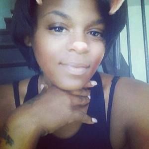 Meet your Posher, Ebony